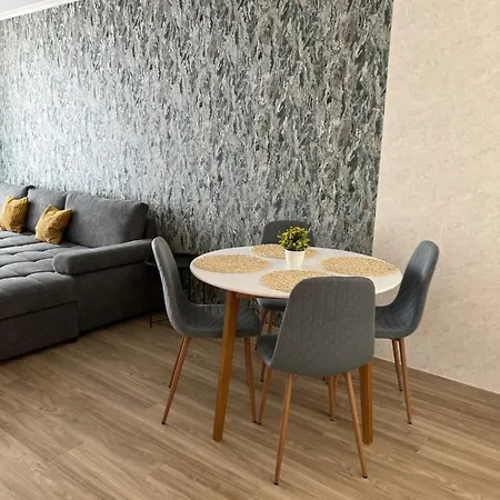 Lakeside Apartman
